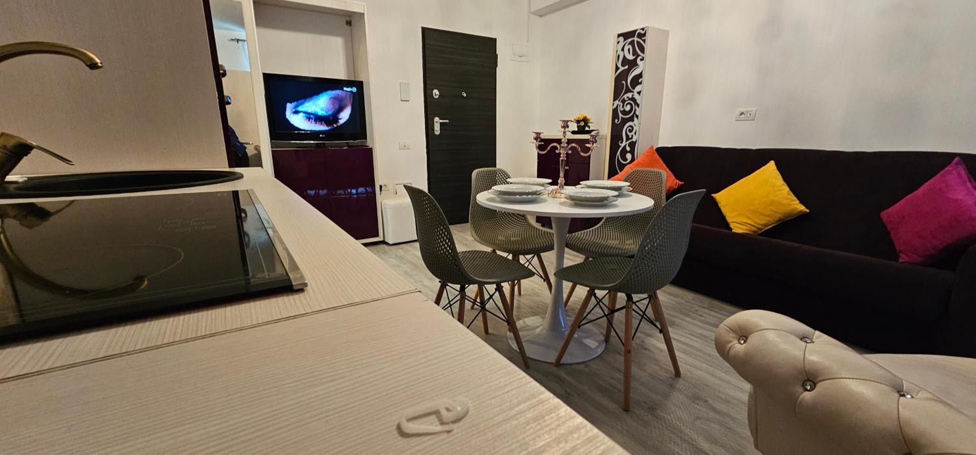 Luxury Aparthotel Promenada In Building Stefan Prima Linie La Mare Неводарі Екстер'єр фото